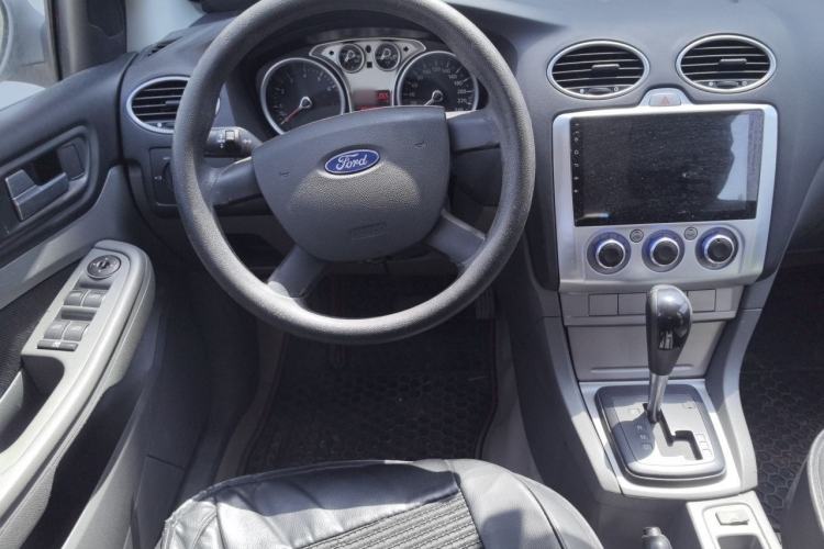 Used Ford Focus 2012 Hatchback Classic 1.8L Automatic Base Model Steering Wheel