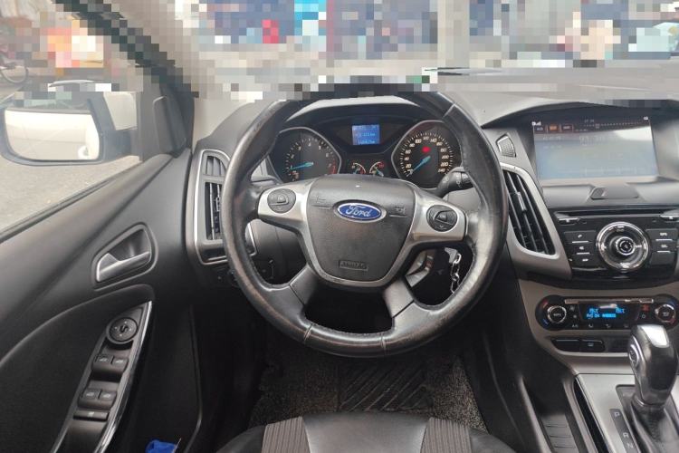 Used Ford Focus 2012 Sedan 1.6L Automatic Fashion Edition Steering Wheel