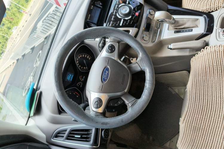 Used Ford Focus 2012 Sedan 1.6L Automatic Prestige Model Steering Wheel