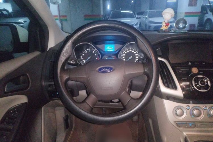 Used Ford Focus 2012 Sedan 1.6L Manual Comfort Model Steering Wheel