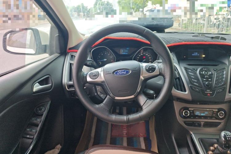 Used Ford Focus 2012 Hatchback 1.6L Manual Fashion Edition Steering Wheel