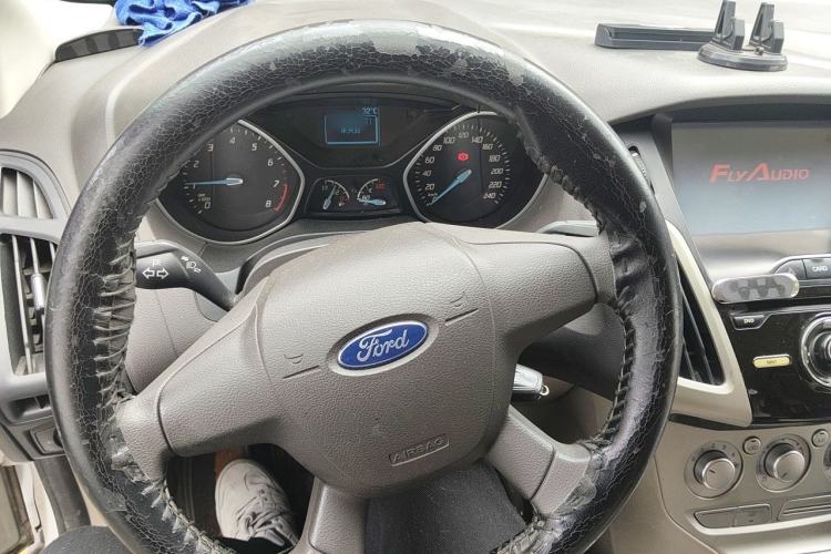 Used Ford Focus 2012 Sedan 1.6L Manual Comfort Model Steering Wheel