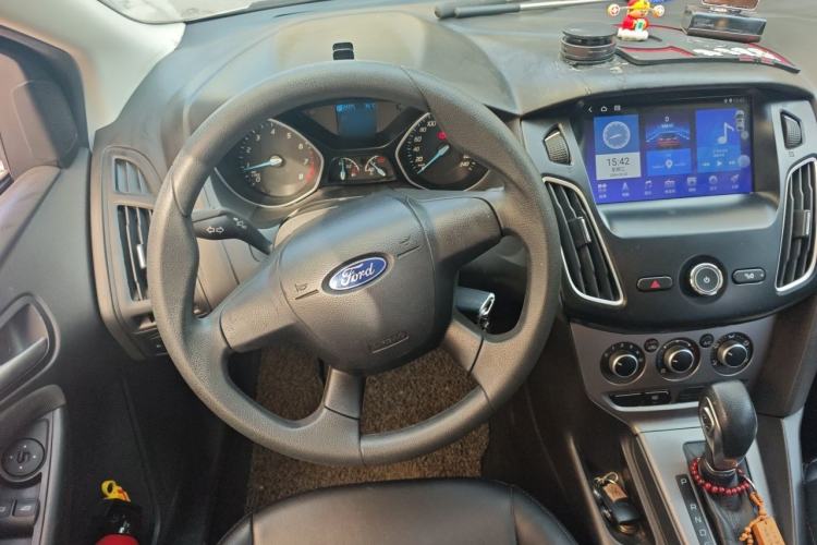 Used Ford Focus 2012 Hatchback 1.6L Automatic Comfort Model Steering Wheel