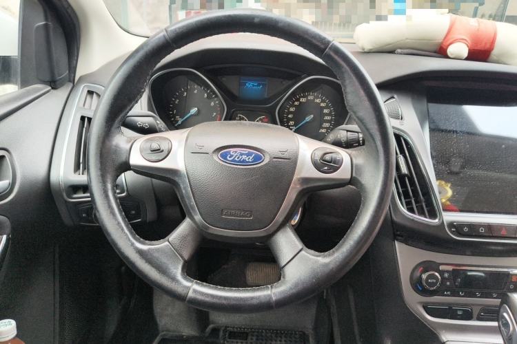 Used Ford Focus 2012 Sedan 1.6L Automatic Fashion Edition Steering Wheel