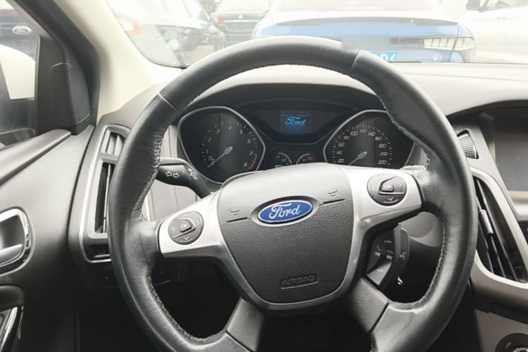 Used Ford Focus 2012 Sedan 1.6L Automatic Fashion Edition Steering Wheel