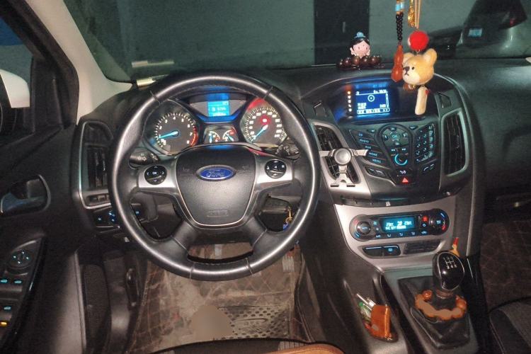 Used Ford Focus 2012 Hatchback 1.6L Manual Fashion Edition Steering Wheel