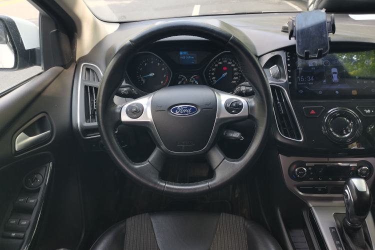 Used Ford Focus 2012 Hatchback 1.6L Automatic Fashion Edition Steering Wheel