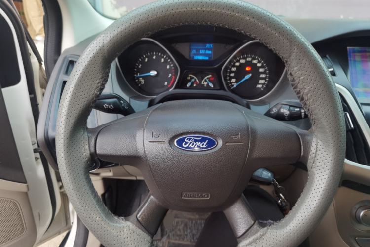 Used Ford Focus 2012 Sedan 1.6L Manual Comfort Model Steering Wheel