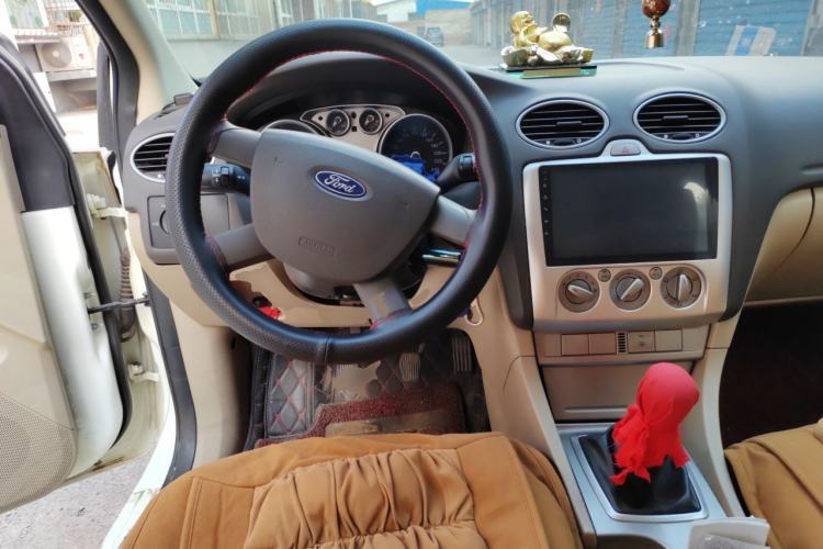Used Ford Focus 2012 Hatchback Classic 1.8L Manual Fashion Edition Steering Wheel