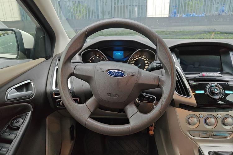 Used Ford Focus 2012 Sedan 1.6L Manual Comfort Model Steering Wheel