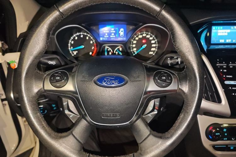 Used Ford Focus 2012 Hatchback 2.0L Automatic Luxury Sport Model Steering Wheel