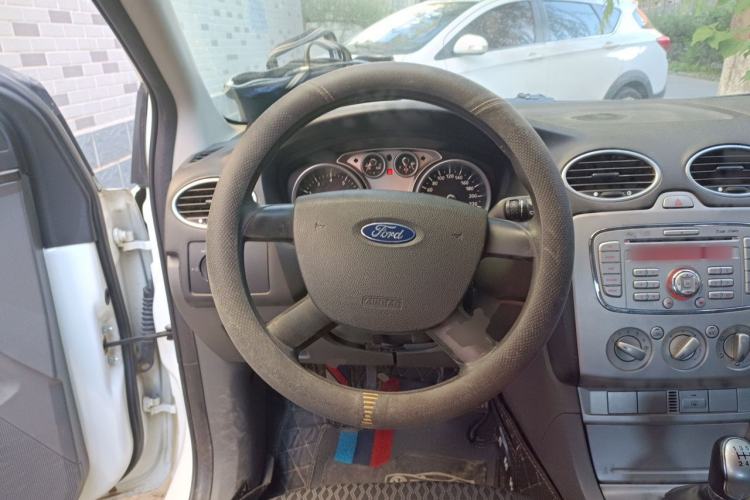 Used Ford Focus 2012 Hatchback Classic 1.8L Manual Base Model Steering Wheel