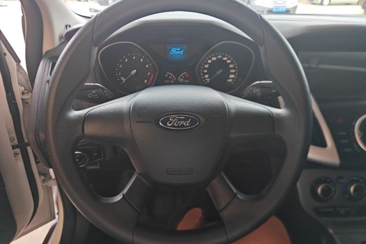 Used Ford Focus 2012 Hatchback 1.6L Automatic Comfort Model Steering Wheel