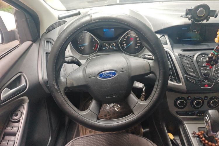 Used Ford Focus 2012 Hatchback 1.6L Automatic Comfort Model Steering Wheel