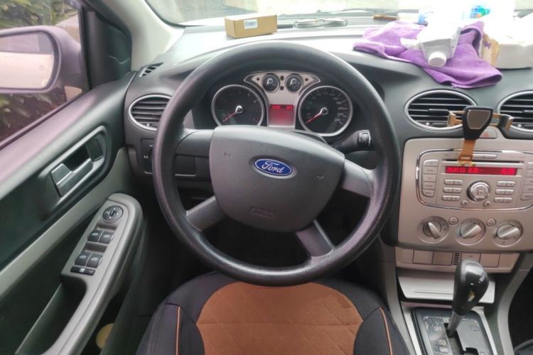 Used Ford Focus 2012 Hatchback Classic 1.8L Automatic Base Model Steering Wheel