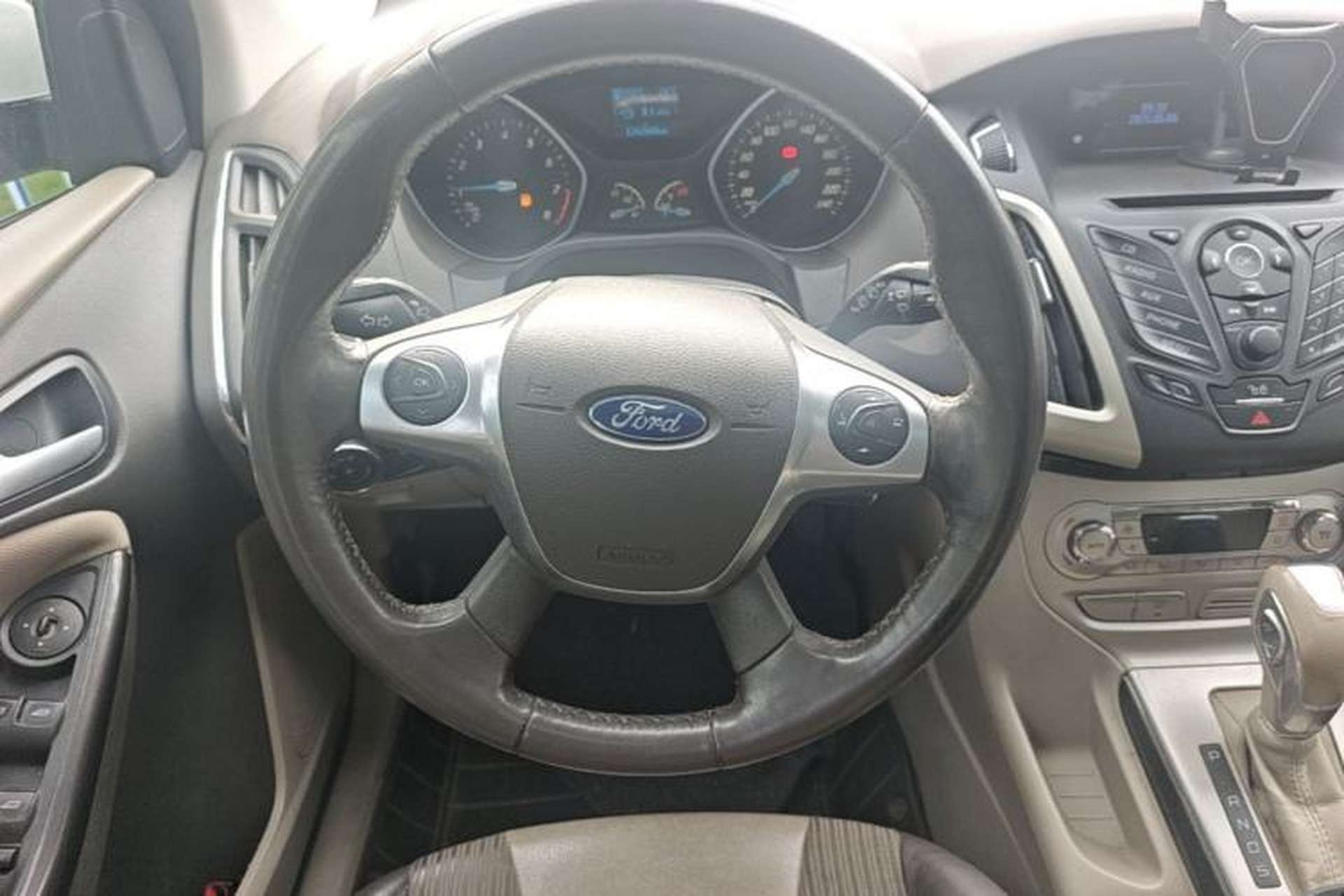 Used Ford Focus 2012 Hatchback 1.6L Automatic Fashion Edition Steering Wheel