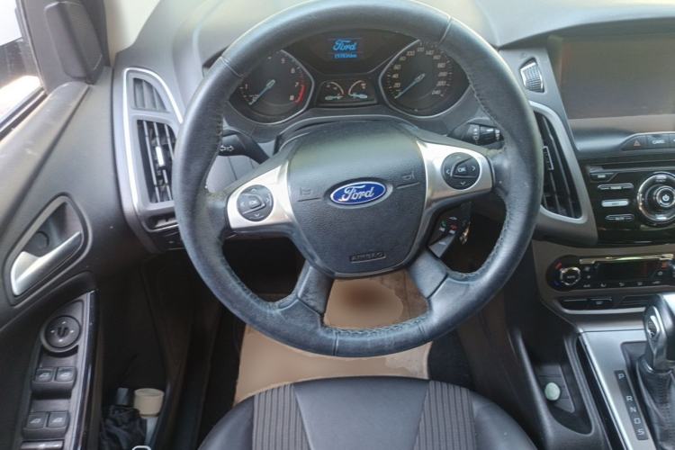 Used Ford Focus 2012 Hatchback 1.6L Automatic Fashion Edition Steering Wheel
