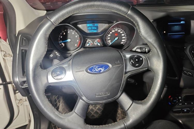 Used Ford Focus 2012 Hatchback 1.6L Automatic Fashion Edition Steering Wheel