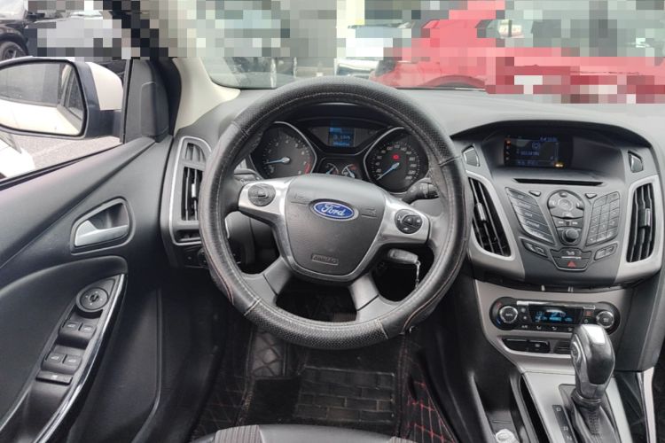 Used Ford Focus 2012 Sedan 1.6L Automatic Fashion Edition Steering Wheel