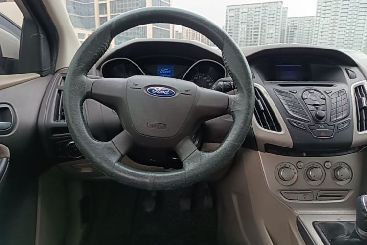 Used Ford Focus 2012 Sedan 1.6L Manual Comfort Model Steering Wheel
