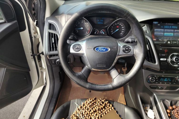 Used Ford Focus 2012 Hatchback 1.6L Manual Fashion Edition Steering Wheel