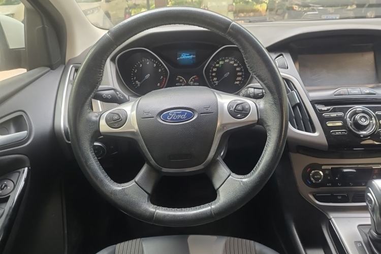Used Ford Focus 2012 Hatchback 1.6L Automatic Fashion Edition Steering Wheel