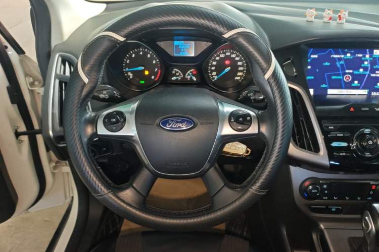 Used Ford Focus 2012 Hatchback 1.6L Automatic Fashion Edition Steering Wheel