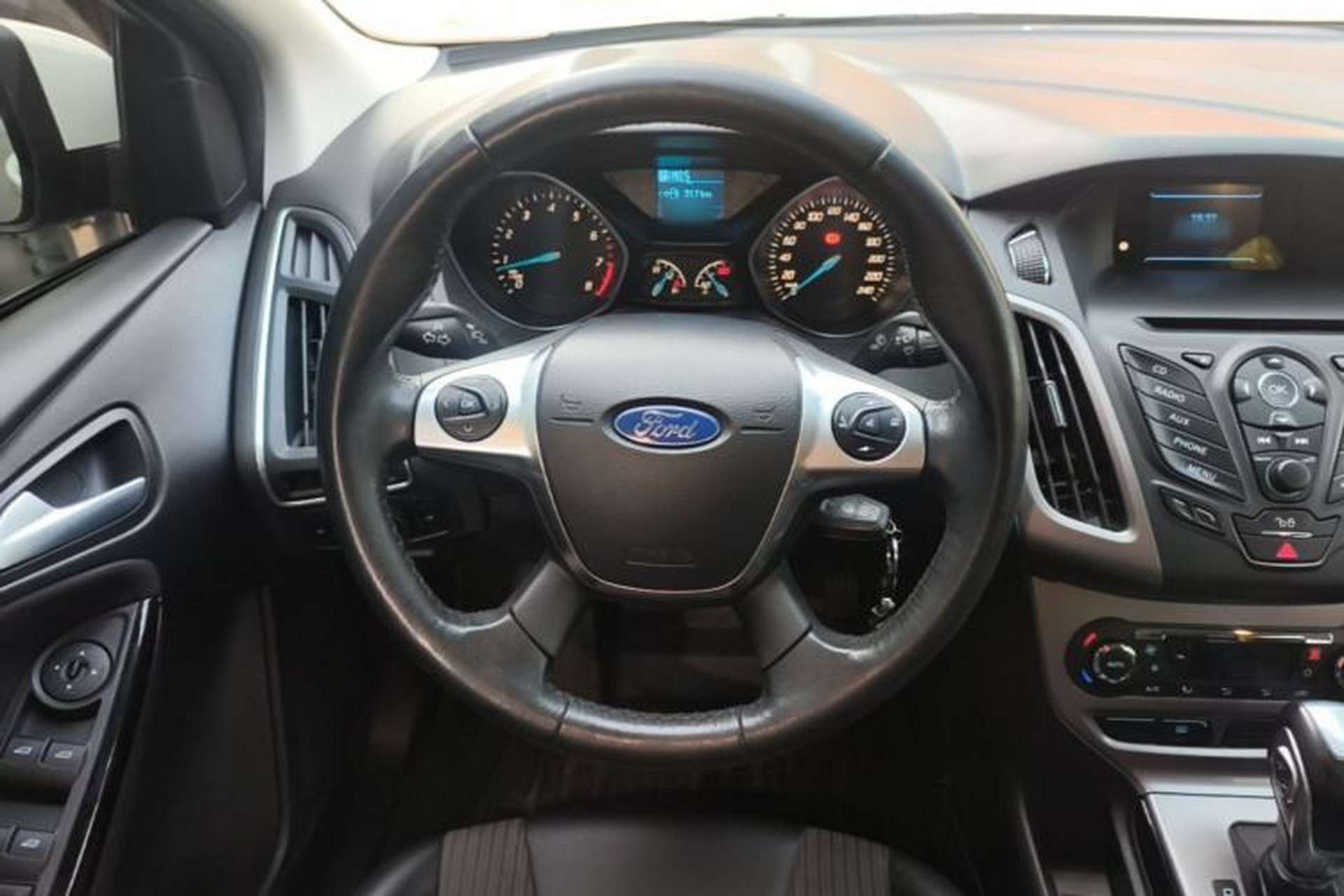 Used Ford Focus 2012 Sedan 1.6L Automatic Fashion Edition Steering Wheel