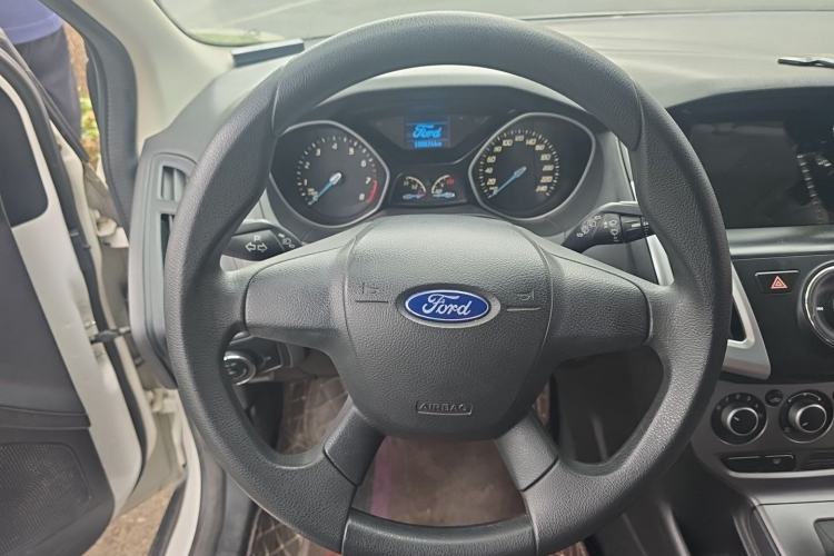 Used Ford Focus 2012 Hatchback 1.6L Automatic Comfort Model Steering Wheel