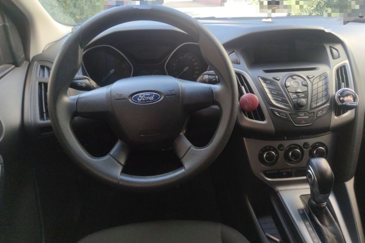 Used Ford Focus 2012 Hatchback 1.6L Automatic Comfort Model Steering Wheel
