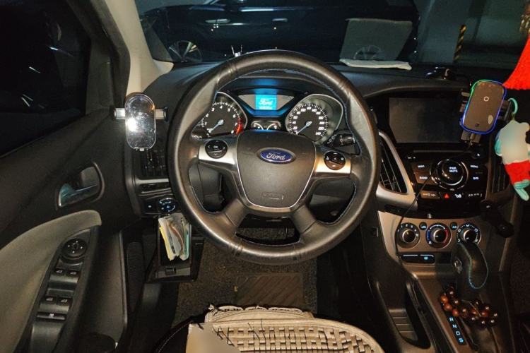 Used Ford Focus 2012 Hatchback 1.6L Automatic Comfort Model Steering Wheel