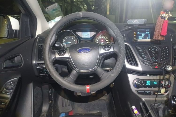 Used Ford Focus 2012 Hatchback 1.6L Manual Fashion Edition Steering Wheel
