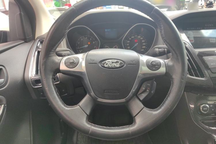 Used Ford Focus 2012 Hatchback 1.6L Automatic Fashion Edition Steering Wheel