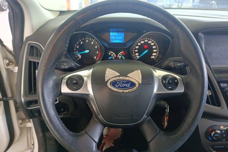 Used Ford Focus 2012 Hatchback 1.6L Automatic Fashion Edition Steering Wheel