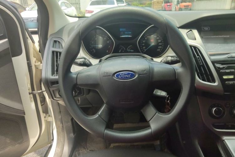 Used Ford Focus 2012 Hatchback 1.6L Automatic Comfort Model Steering Wheel