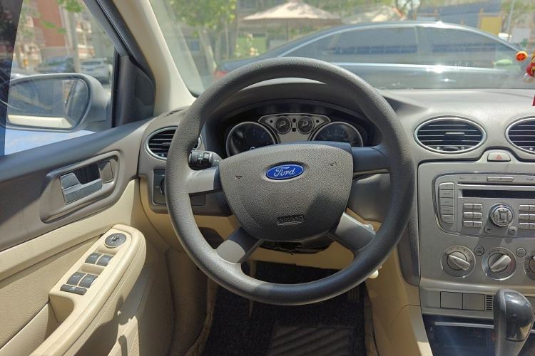 Used Ford Focus 2012 Hatchback Classic 1.8L Automatic Fashion Edition Steering Wheel