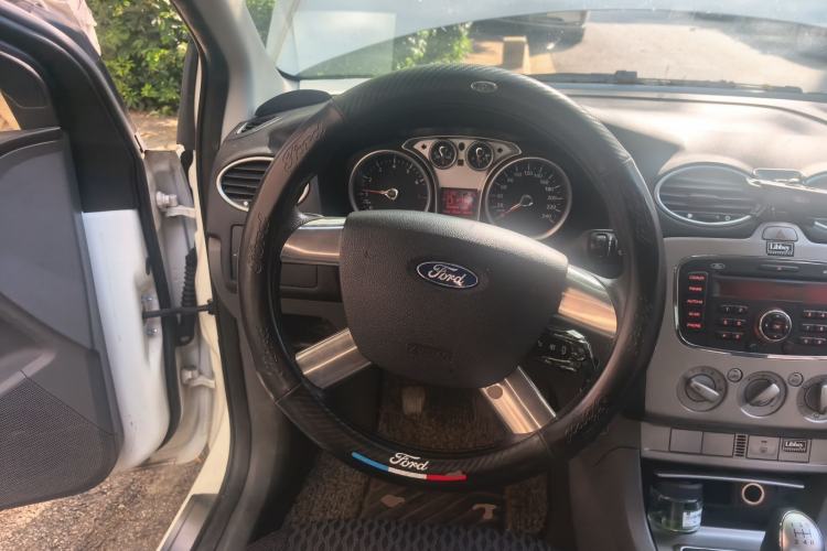 Used Ford Focus 2012 Hatchback Classic 1.8L Manual Base Model Steering Wheel