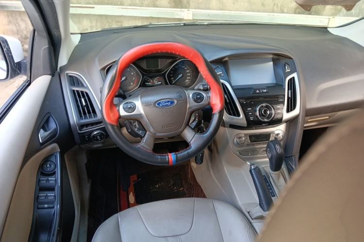 Used Ford Focus 2012 Sedan 1.6L Automatic Prestige Model Steering Wheel