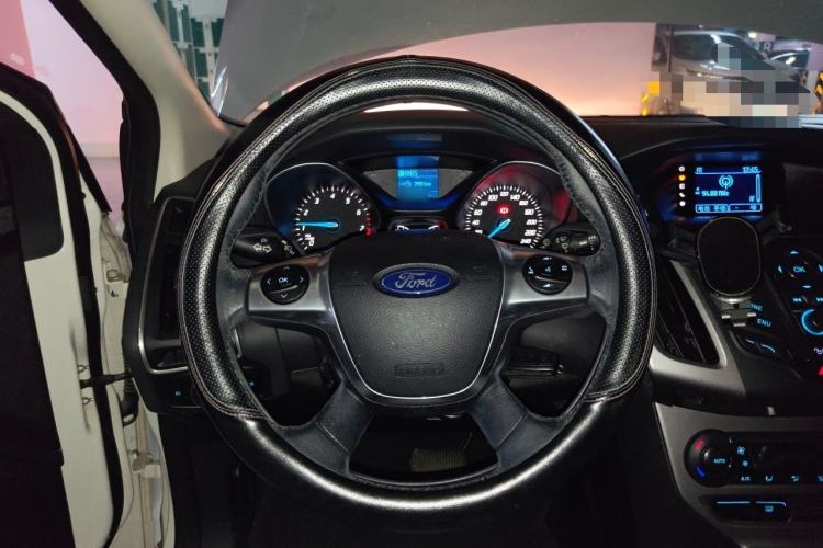 Used Ford Focus 2012 Sedan 1.6L Automatic Fashion Edition Steering Wheel