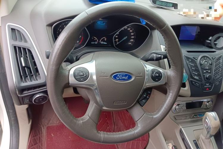 Used Ford Focus 2012 Hatchback 1.6L Automatic Fashion Edition Steering Wheel