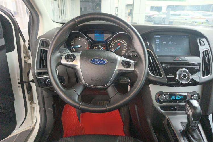 Used Ford Focus 2012 Sedan 1.6L Automatic Fashion Edition Steering Wheel