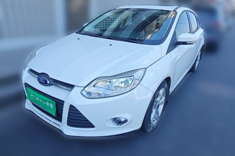 Used Ford Focus 2012 Hatchback 1.6L Automatic Fashion Edition Guazi used car, China used car export, Used car for sale, Used cars, Cheapest cars for sale