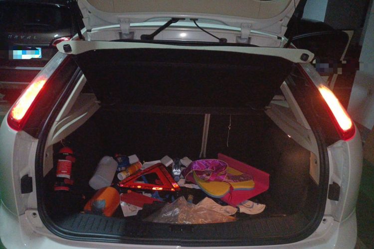 Used Ford Focus 2012 Hatchback Classic 1.8L Automatic Fashion Edition Trunk