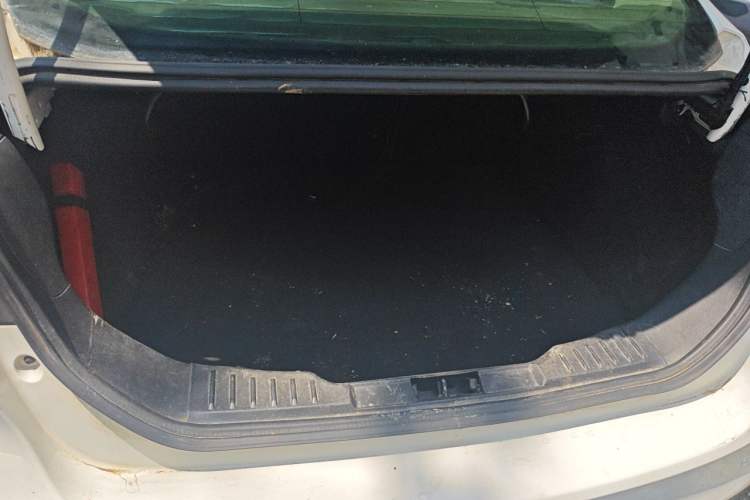 Used Ford Focus 2012 Sedan 1.6L Automatic Fashion Edition Trunk