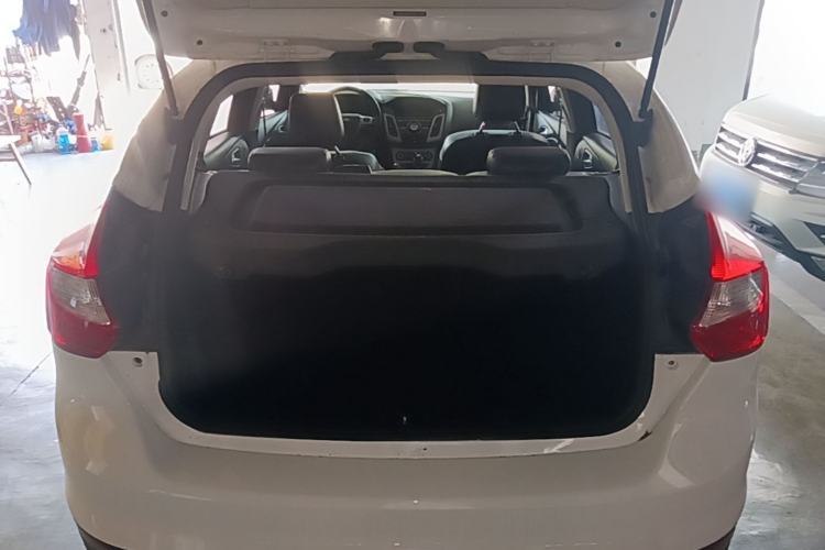 Used Ford Focus 2012 Hatchback 2.0L Automatic Luxury Sport Model Trunk