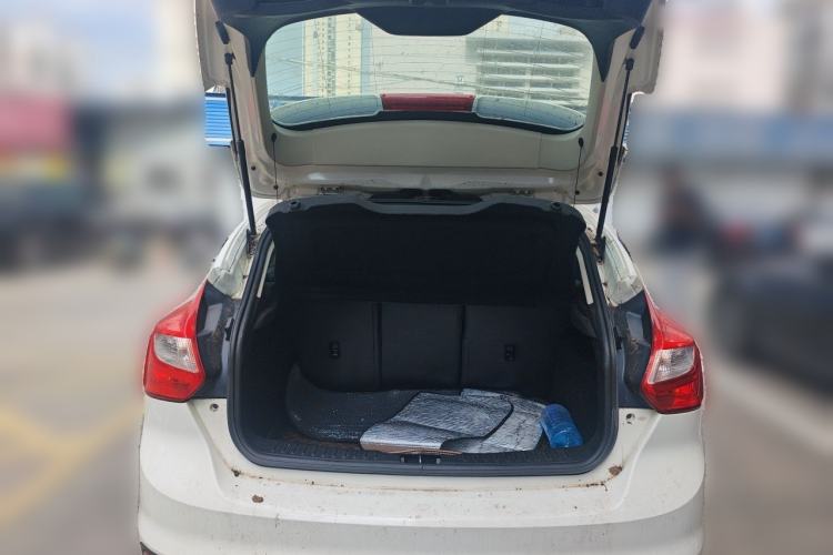 Used Ford Focus 2012 Hatchback 1.6L Automatic Comfort Model Trunk