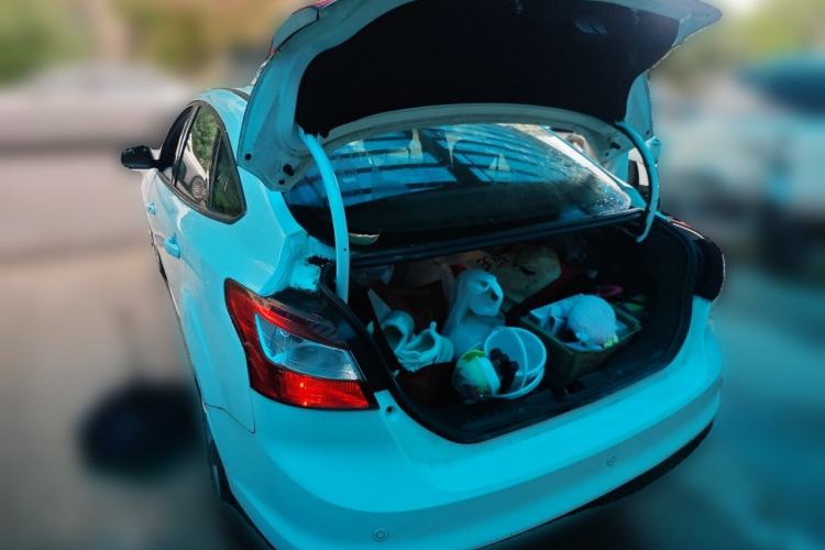 Used Ford Focus 2012 Sedan 1.6L Automatic Fashion Edition Trunk