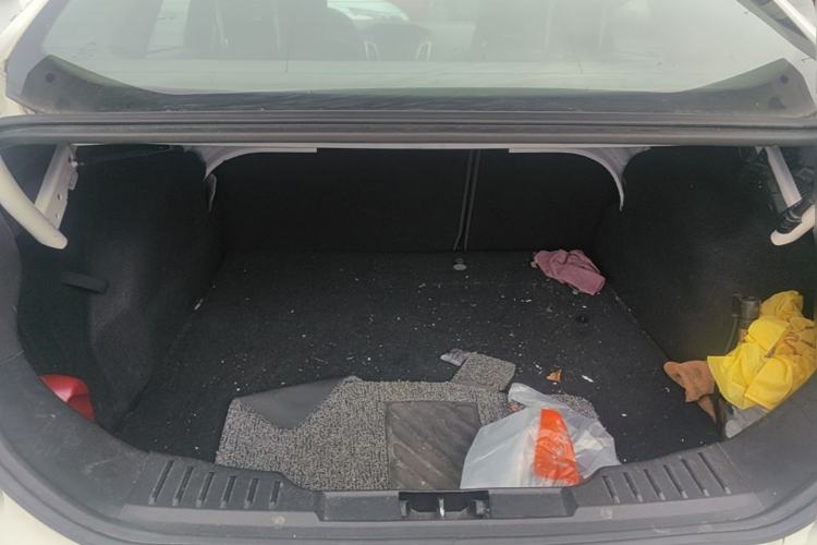 Used Ford Focus 2012 Sedan 1.6L Automatic Fashion Edition Trunk