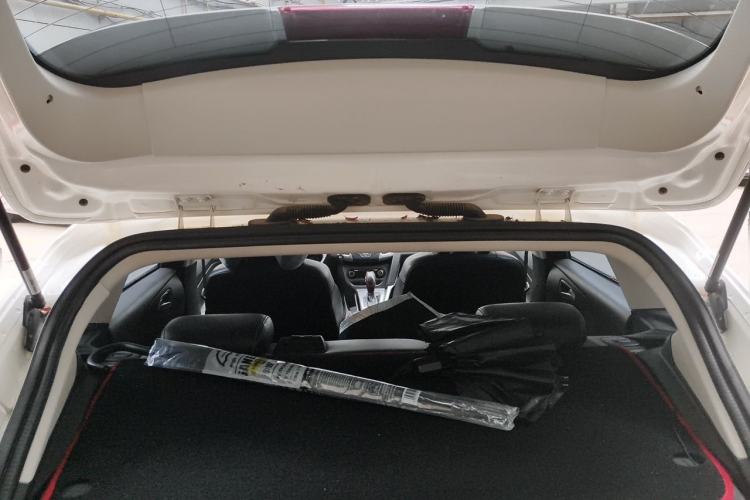 Used Ford Focus 2012 Hatchback 1.6L Automatic Fashion Edition Trunk