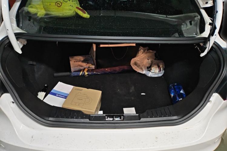 Used Ford Focus 2012 Sedan 1.6L Automatic Fashion Edition Trunk